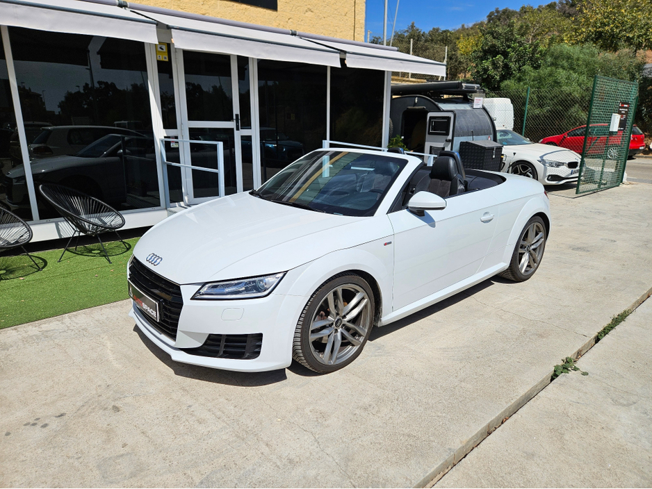 2016 Audi TT 2L Petrol For Sale Images