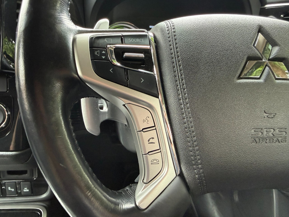 2017 Mitsubishi Outlander 2L Petrol Plug-in Hybrid For Sale Images