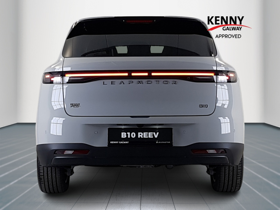 2026 Leapmotor B10 1.5L Petrol Plug-in Hybrid For Sale Images
