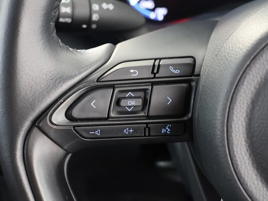 Toyota Yaris Cross Luna Sport Hybrid — thumbnail 15