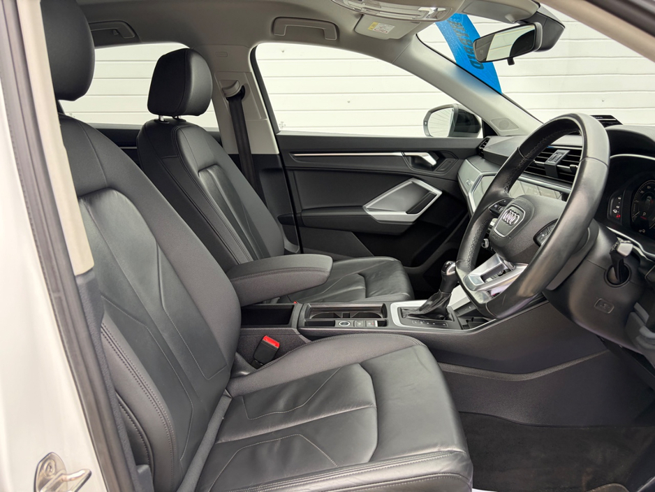2023 Audi Q3 1.4L Petrol Plug-in Hybrid For Sale Images
