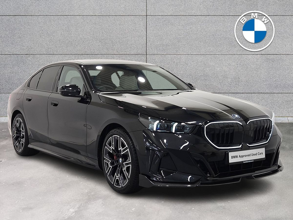 2026 BMW 5 Series 2L Petrol Plug-in Hybrid For Sale Images