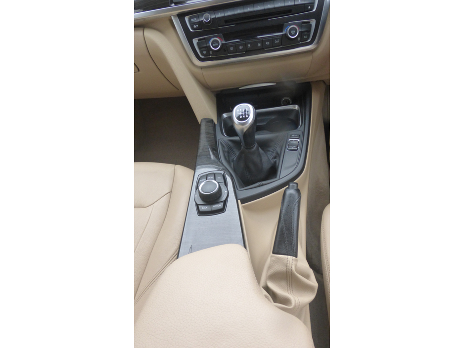 2014 BMW 3 Series 2L Diesel For Sale Images