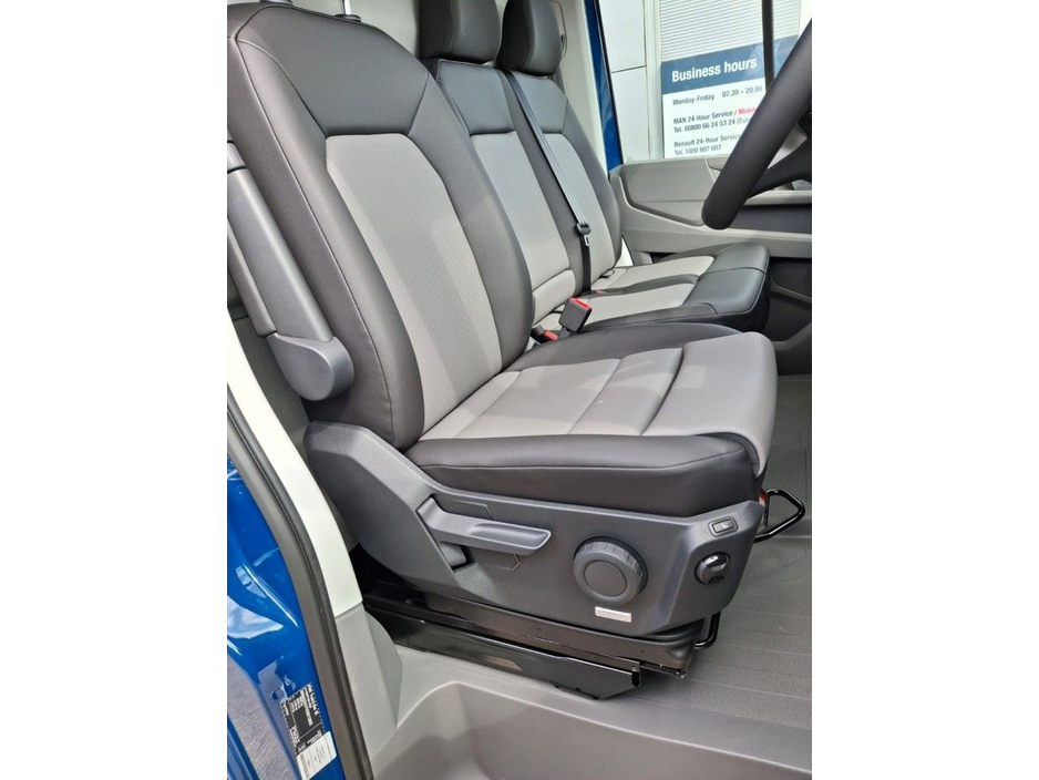 2025 MAN TGE 2.0L Diesel For Sale Images