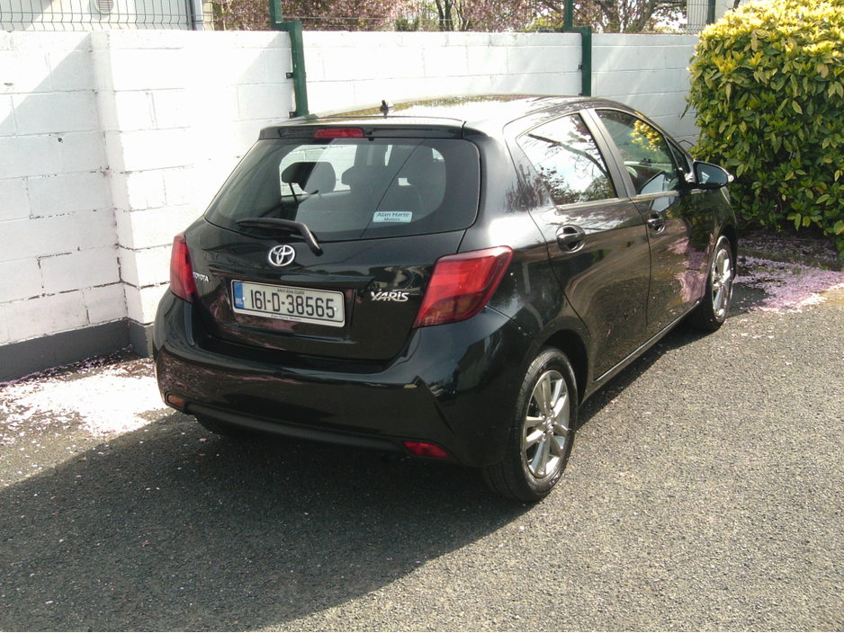 2016 Toyota Yaris 1L Petrol For Sale Images