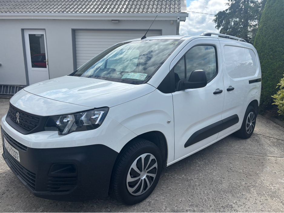 2021 Peugeot Partner 1.5L Diesel For Sale Images