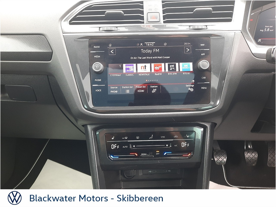 Volkswagen Tiguan 2.0TDI 150BHP ELEGANCE — thumbnail 19
