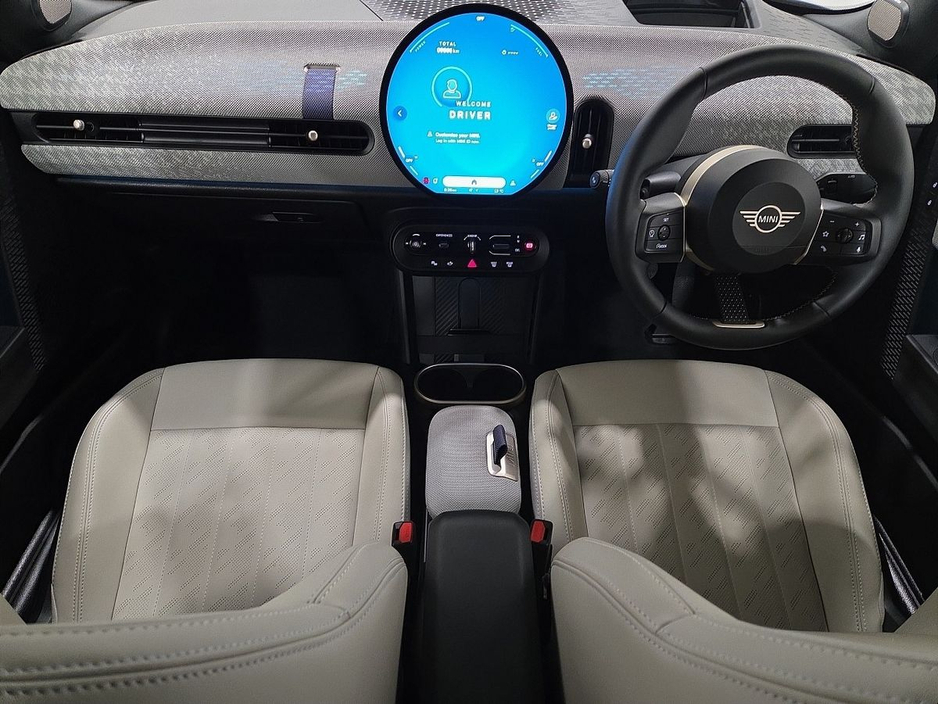 2025 MINI Convertible 2L Petrol For Sale Images