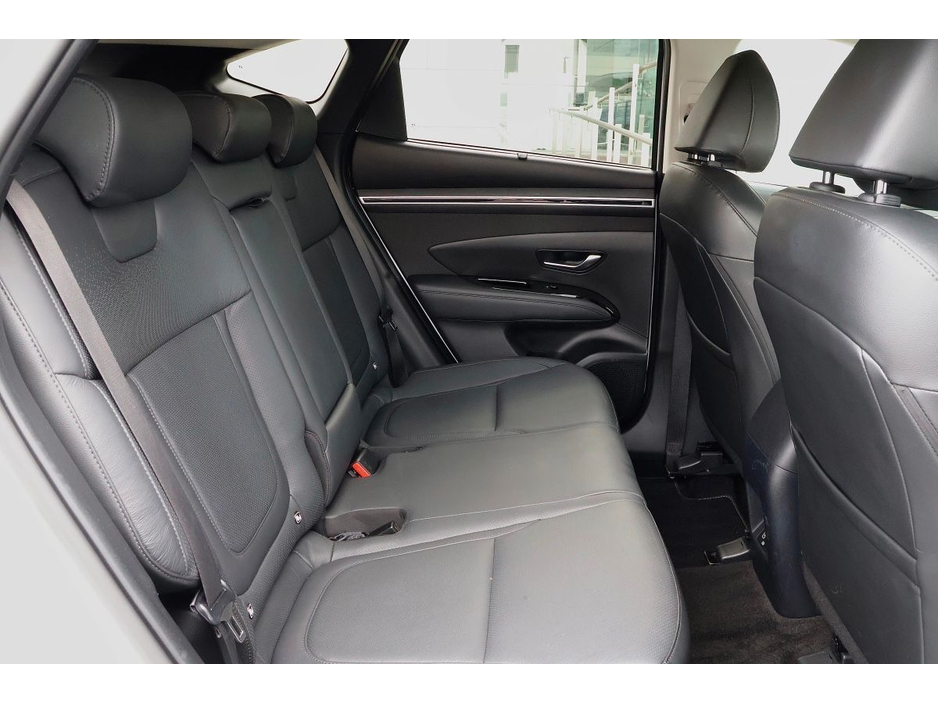 Hyundai Tucson 2WD Executive Plus HEV STG Auto — thumbnail 18