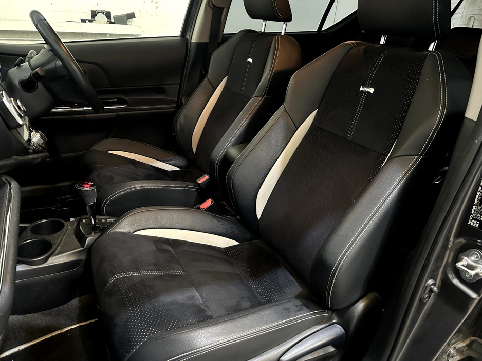 2016 Toyota Aqua 1.5L Petrol Hybrid For Sale Images