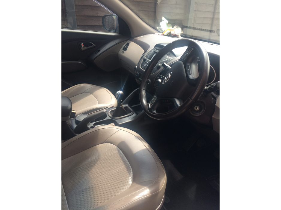 Hyundai ix35 1.7 PREMIUM 4DR — thumbnail 6