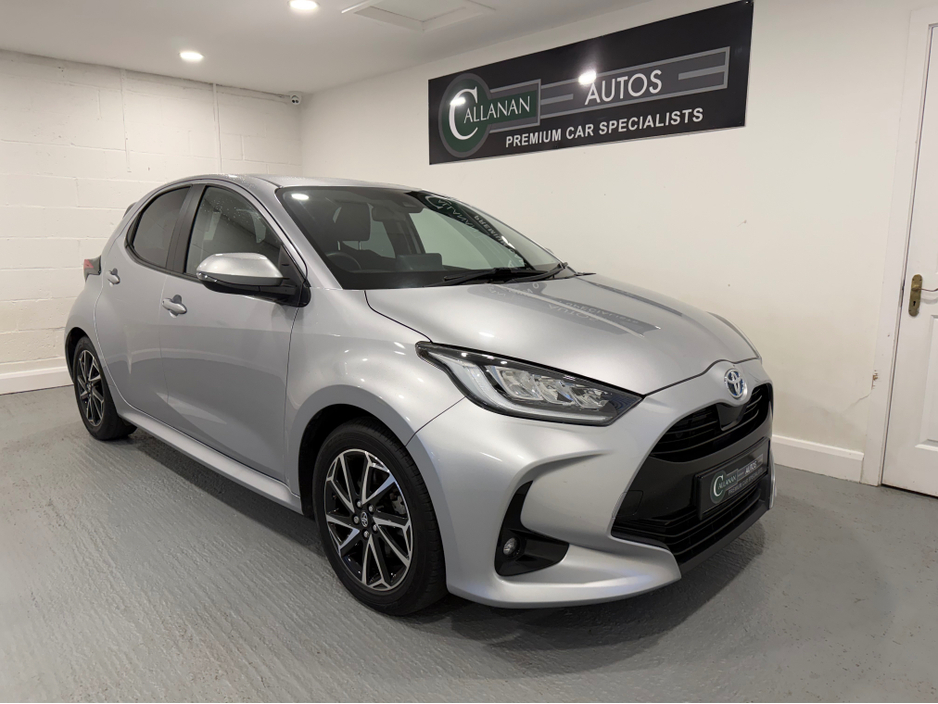2022 Toyota Yaris 1.5L Hybrid For Sale Images