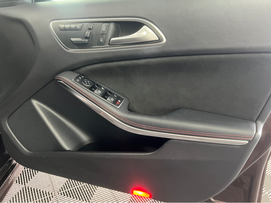2015 Mercedes-Benz A Class 1.6L Petrol For Sale Images
