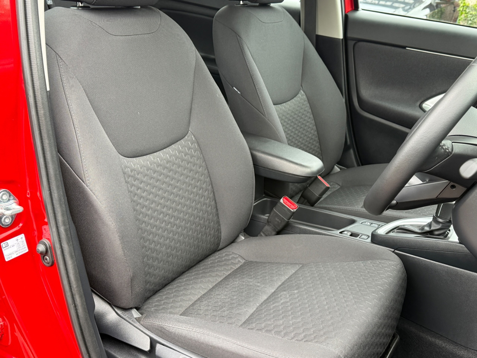 2025 Toyota Yaris Cross 1.5L Petrol Hybrid For Sale Images