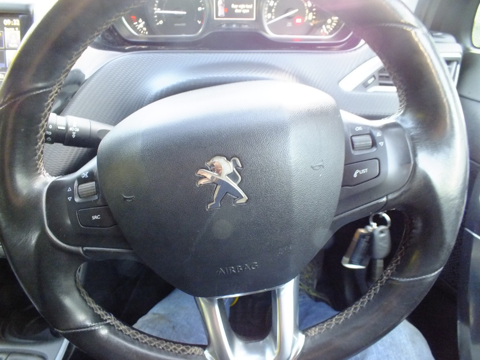2015 Peugeot 2008 1.2L Petrol For Sale Images