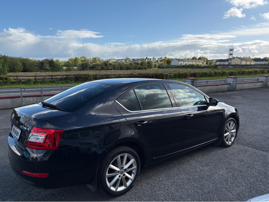 2016 Skoda Octavia 1.6L Diesel For Sale Images