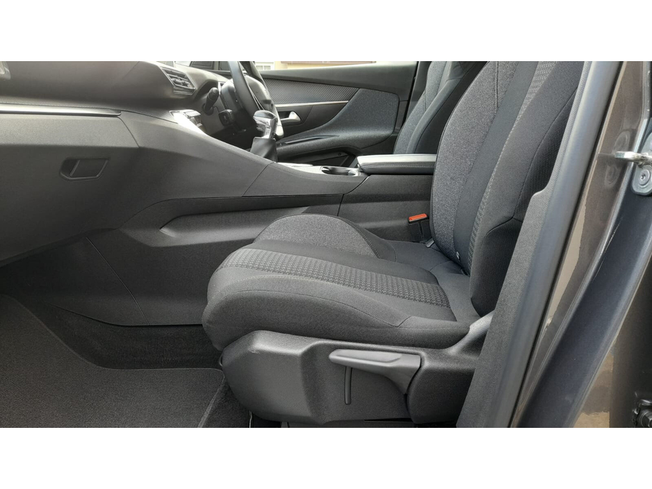 2023 Peugeot 3008 1.5L Diesel For Sale Images