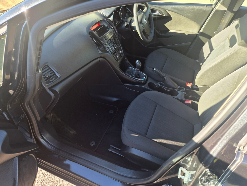 2015 Opel Astra 1.4L Petrol For Sale Images
