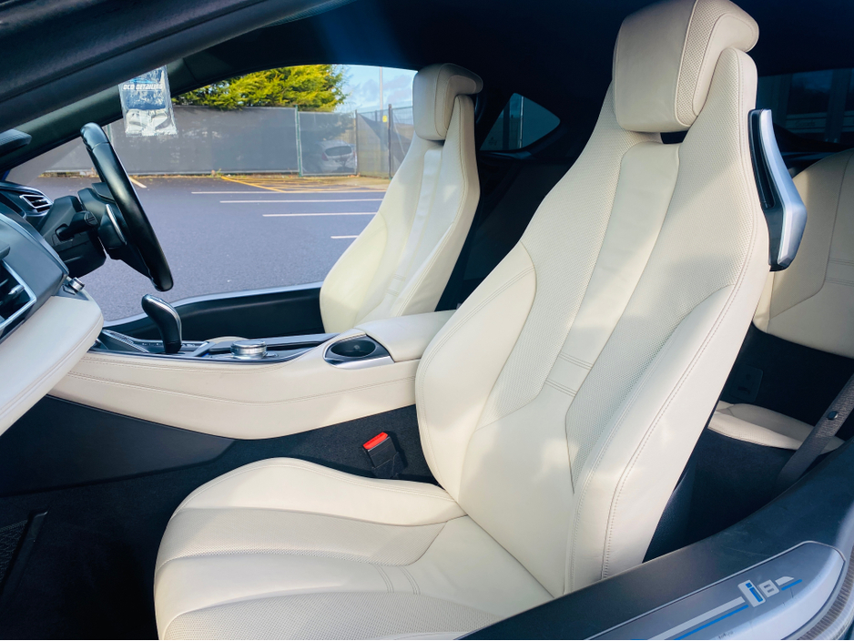 2017 BMW i8 1.5L Petrol Plug-in Hybrid For Sale Images