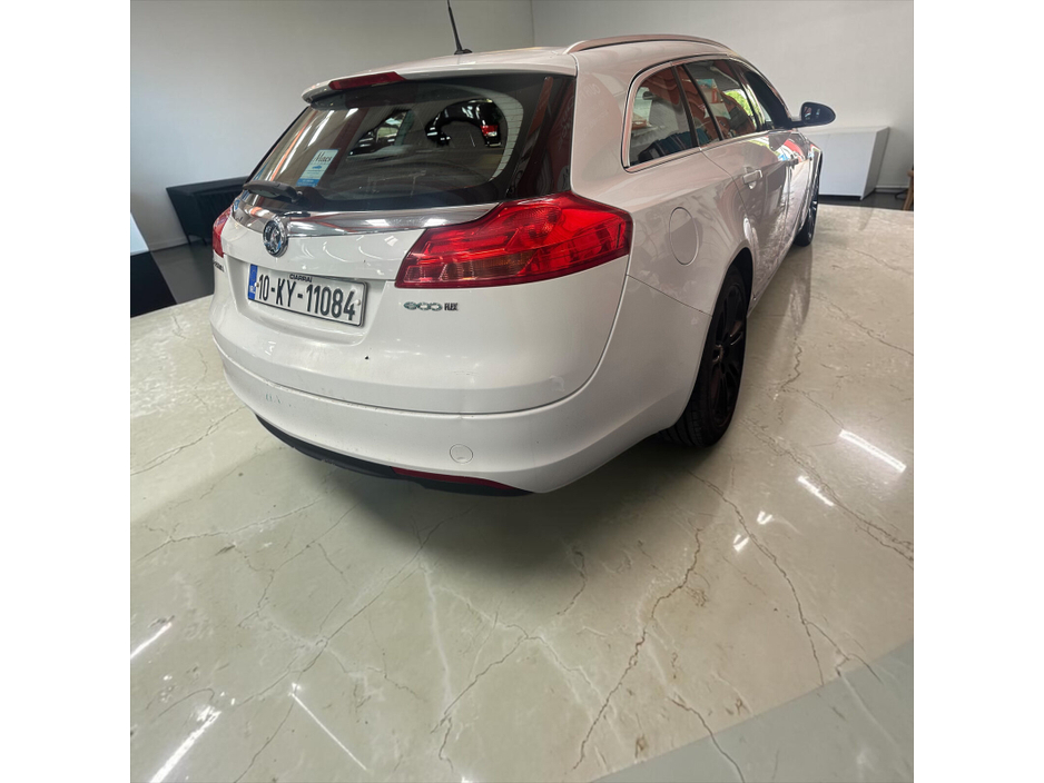 2010 Vauxhall Insignia 2L Diesel For Sale Images