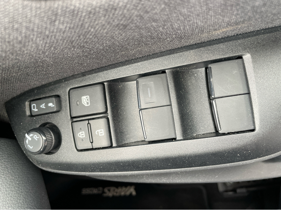 2024 Toyota Yaris Cross 1.5L Petrol Hybrid For Sale Images