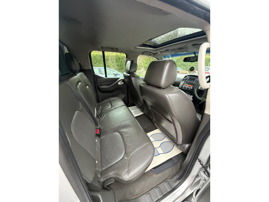 2014 Nissan Navara 2.5L Diesel For Sale Images