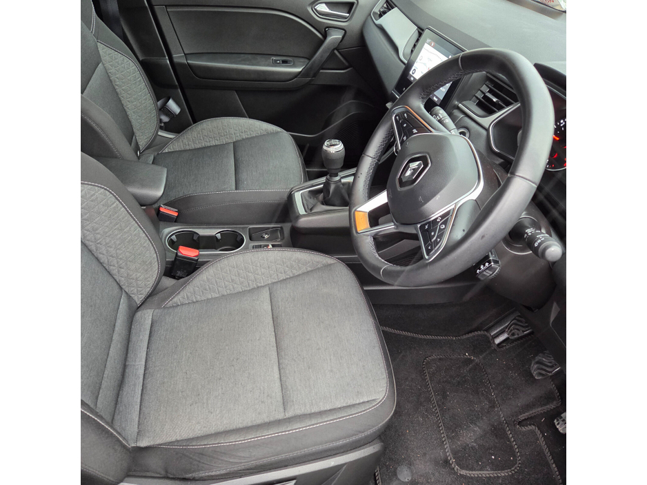 2022 Renault Captur 1L Petrol For Sale Images