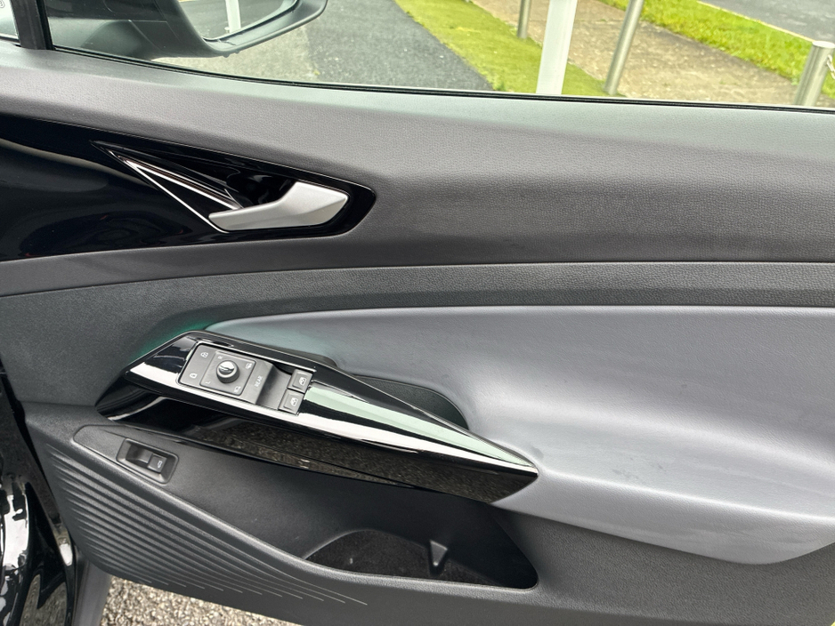 2025 Volkswagen ID.4 0L Electric For Sale Images