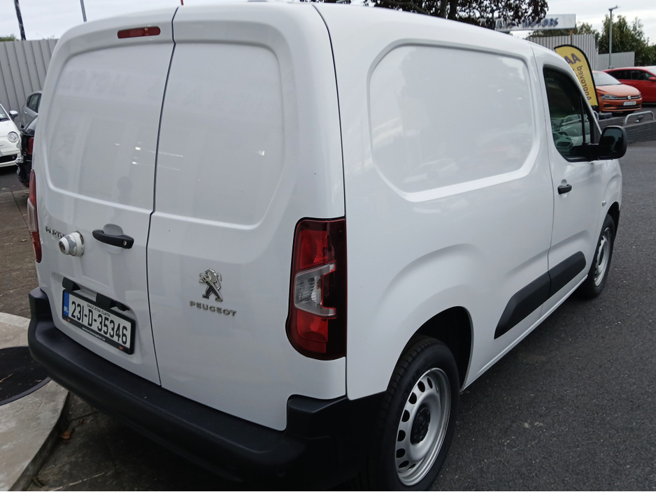 2023 Peugeot Partner 1.5L Diesel For Sale Images