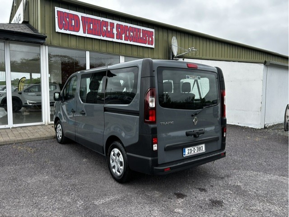 2023 Renault Trafic 2L Diesel For Sale Images