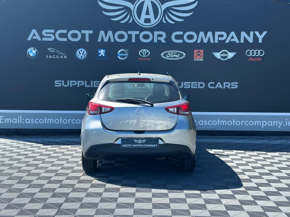 Mazda Demio Auto — thumbnail 8