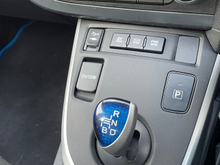 2013 Toyota Auris 1.8L Petrol Hybrid For Sale Images