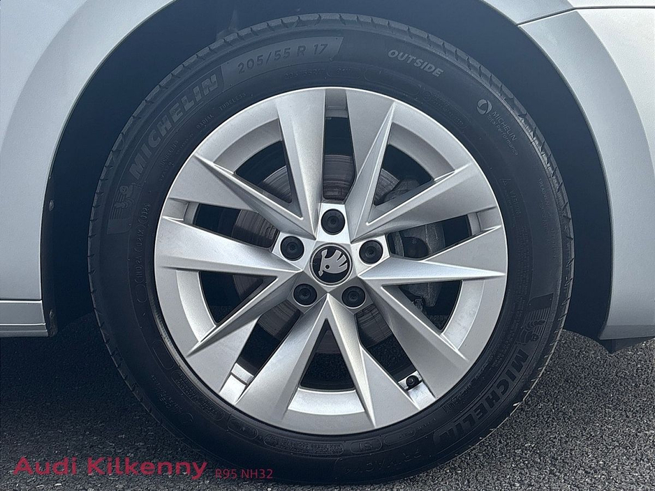 Skoda Octavia SELECTION 2.0 TDI 115 BHP 4DR *1 OWNER - PRISTINE CAR - IN STOCK & READY FOR COLLECTION* — thumbnail 6