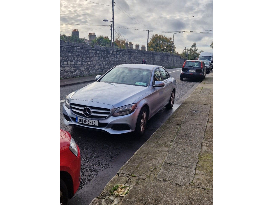 Mercedes-Benz C Class 2.0 Exclusive Saloon Petrol Automatic RWD (184bhp)