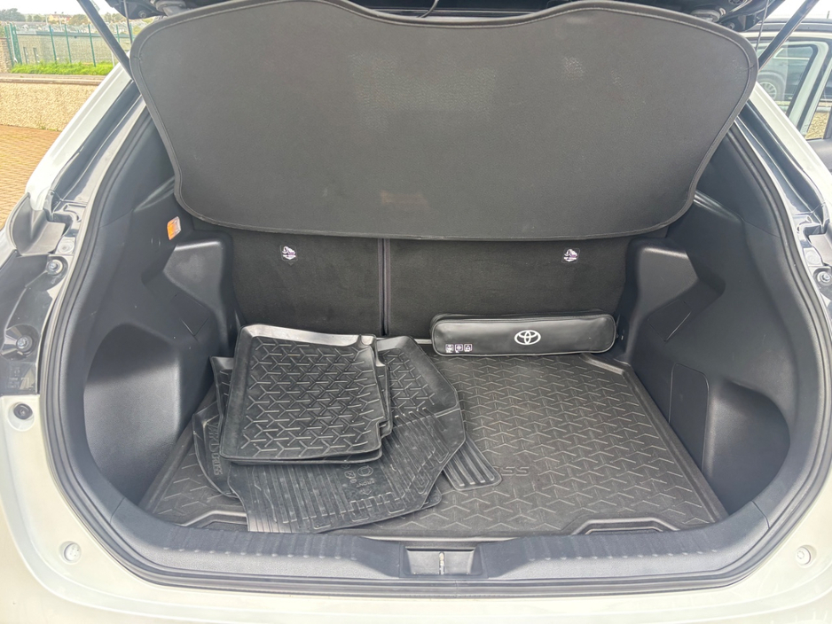 2023 Toyota Yaris Cross 1.5L Petrol Hybrid For Sale Images