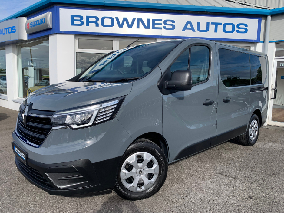 2023 Renault Trafic 2.0L Diesel For Sale Images
