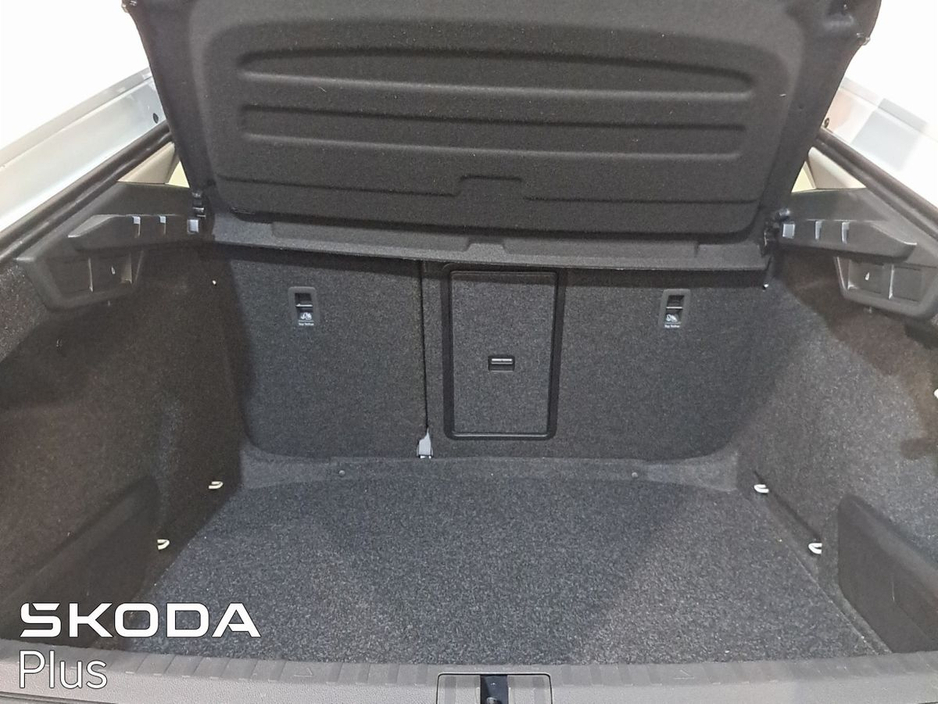 Skoda Octavia Selection + 1.5TSI 115HP — thumbnail 10