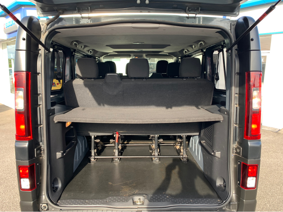 2023 Renault Trafic 2.0L Diesel For Sale Images