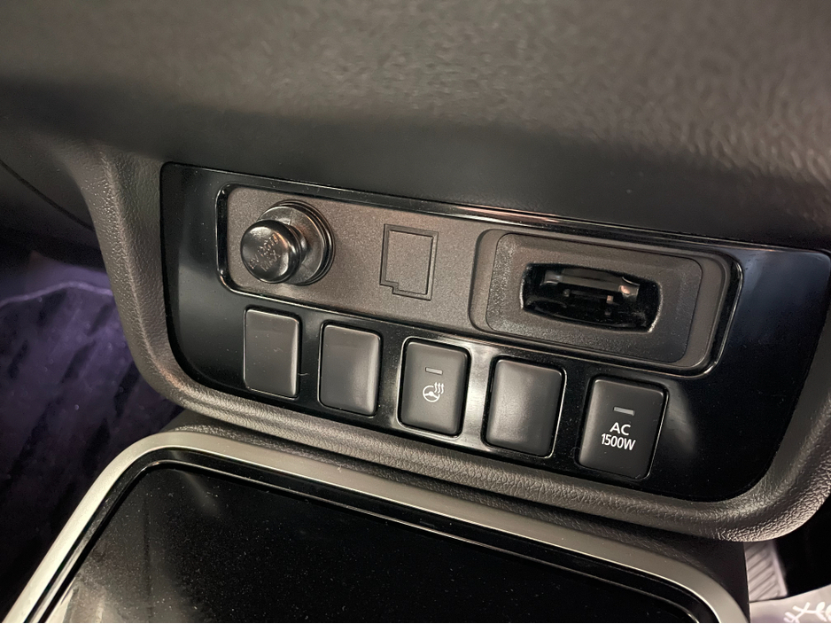 2019 Mitsubishi Outlander 2.4L Petrol Plug-in Hybrid For Sale Images