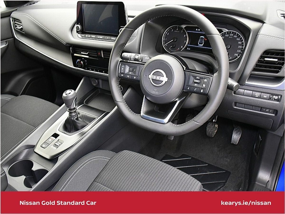 Nissan Qashqai 1.3 PET MILD HYBRID SV - 1 OWNER WITH A FULL SERVICE HISTORY — thumbnail 6