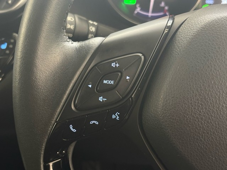 Toyota C-HR Sport Hybrid — thumbnail 17