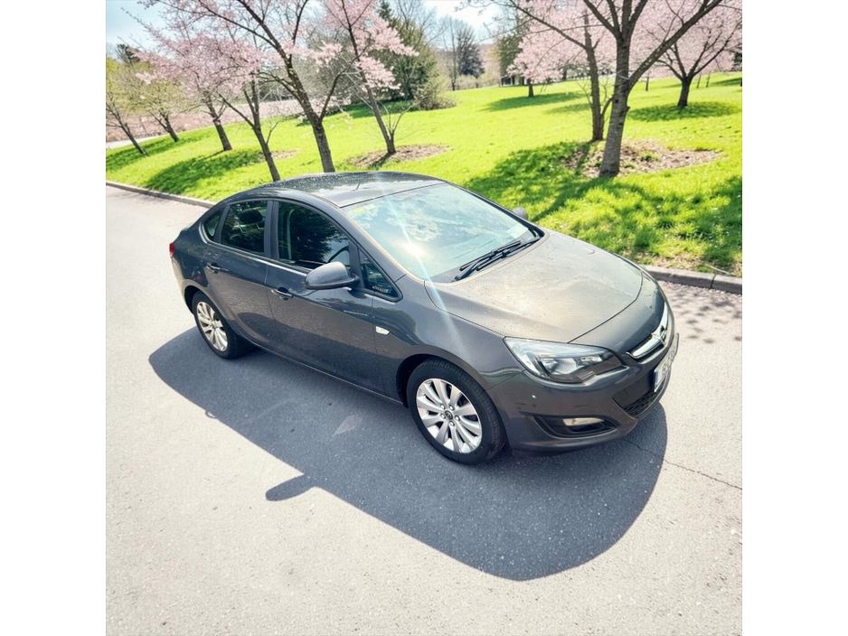 2015 Opel Astra 1.7L Diesel For Sale Images