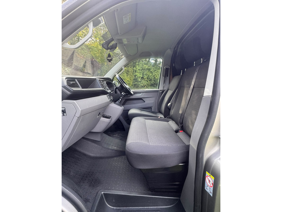 2020 Volkswagen Transporter 2L Diesel For Sale Images