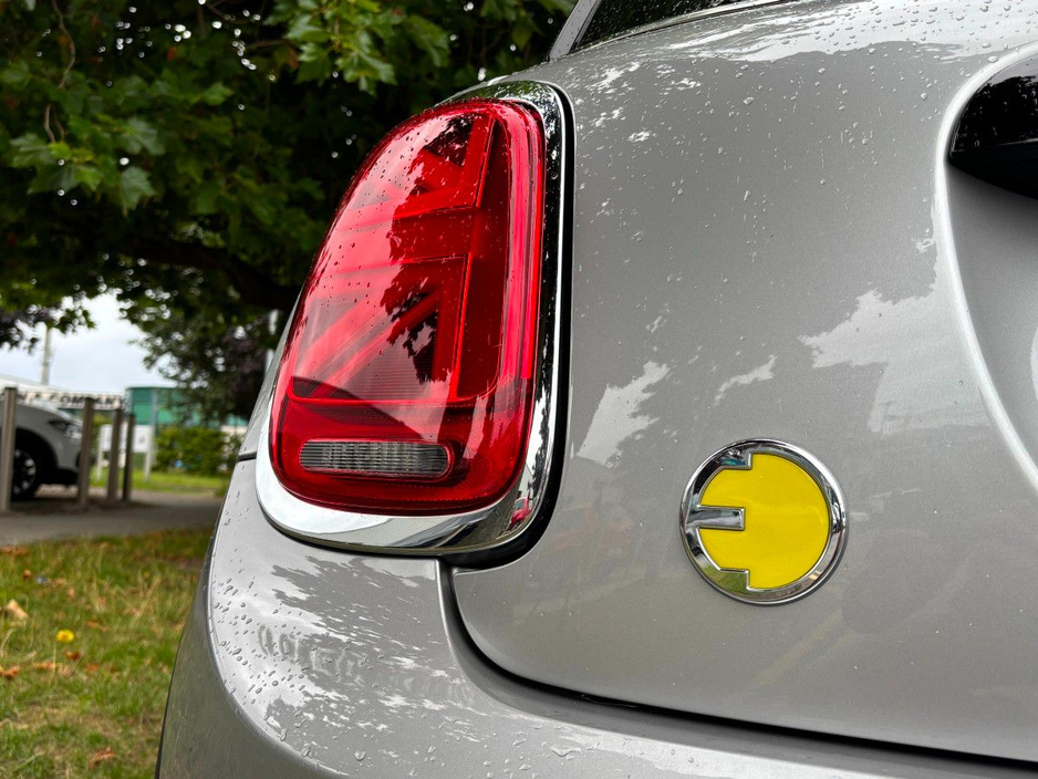 MINI Hatch LEVEL 3 LEATHER SUNROOF — thumbnail 22