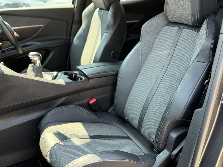 2022 Peugeot 3008 1.5L Diesel For Sale Images