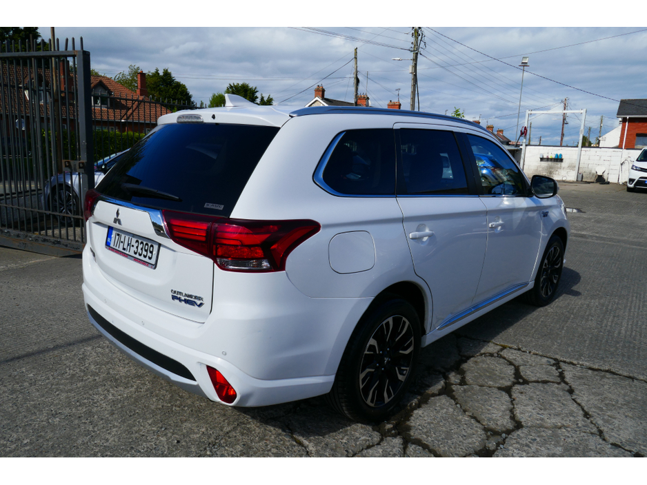 2017 Mitsubishi Outlander 2L Petrol Hybrid For Sale Images
