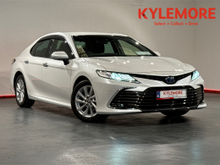 Toyota Camry 2.5 HYBRID AUTOMATIC - FACTORY ALLOYS - CRUISE CONTROL - ELECTRIC SEATS - HEATED SEATS - HEATING / AC CONTROLS - REVERSE CAMERA -