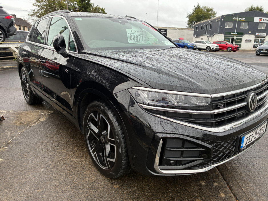 2025 Volkswagen Touareg 3L Diesel For Sale Images