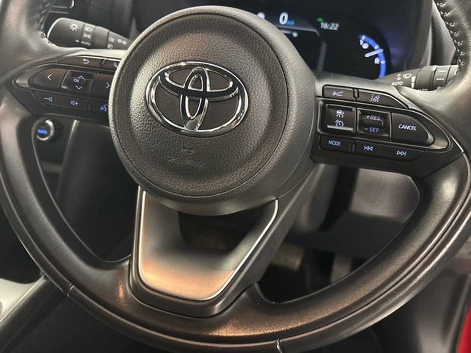 Toyota Yaris Cross LUNA SPORT 4DR AUTO — thumbnail 13