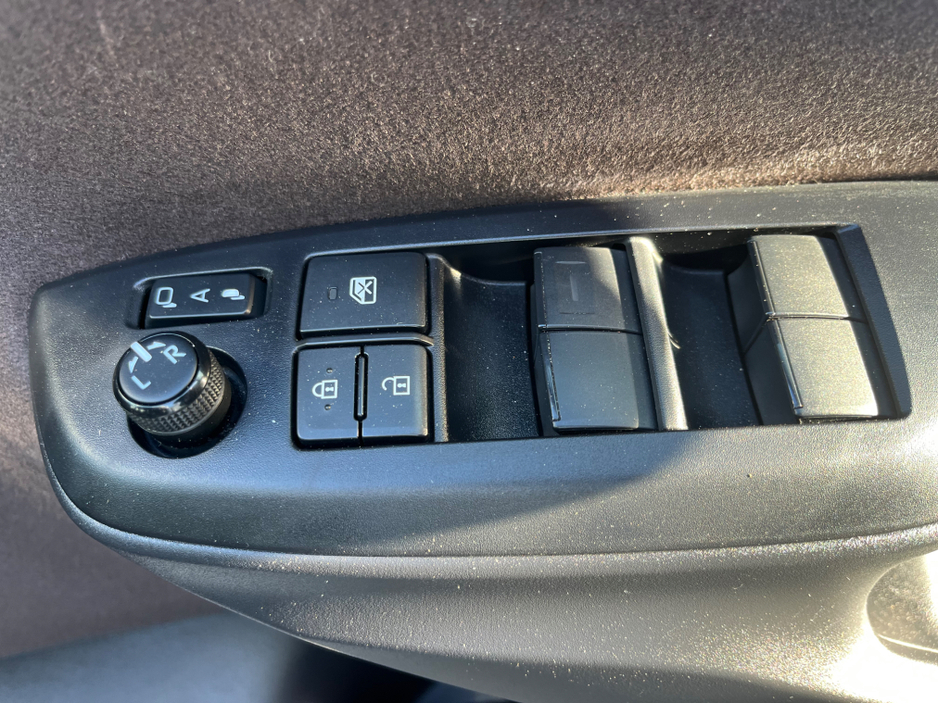 2021 Toyota Yaris Cross 1.5L Petrol Hybrid For Sale Images